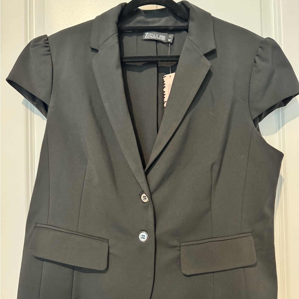 All season stretch black cap sleeve blazer from New York & Company